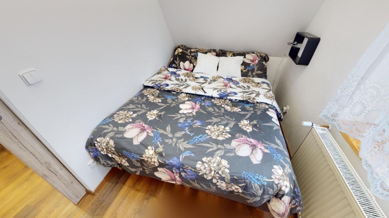Apartman Atelier Vary V Nove Zrekonstruovanem Dome Karlovy Vary Exterior foto
